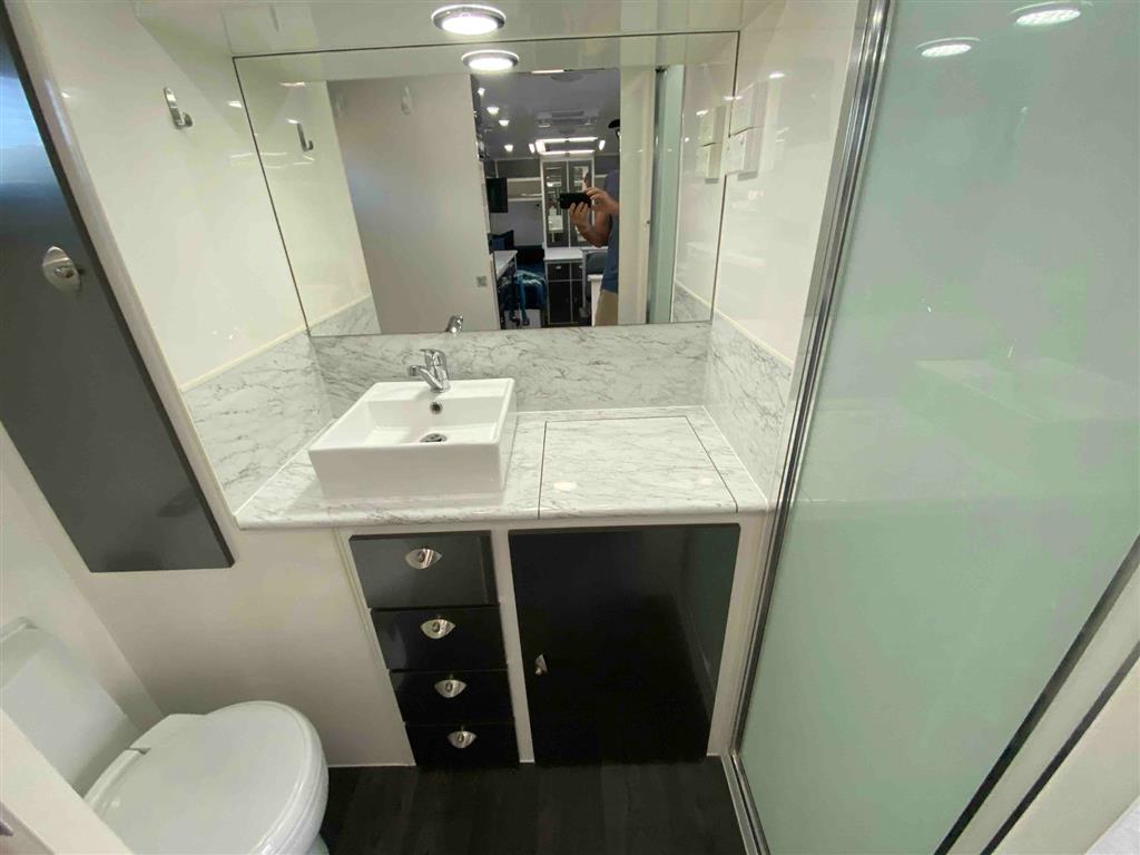 2021 SILVER VALLEY HUNTER CARAVAN SINGLE BEDS