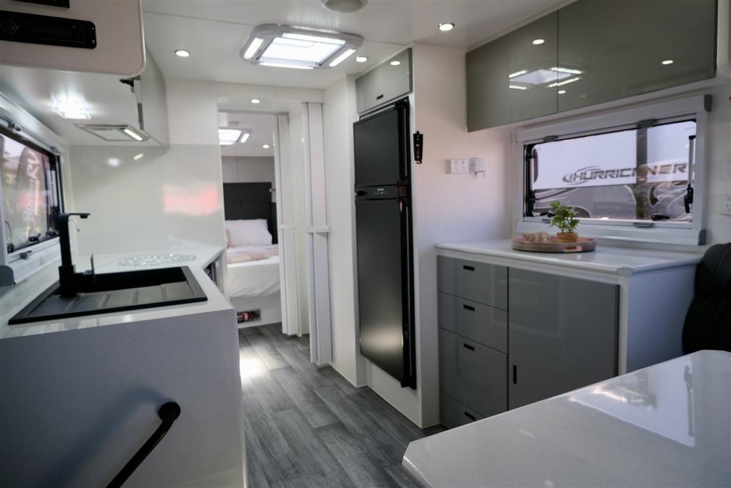 2025 HURRICANE RV STORM TROOPER Caravan