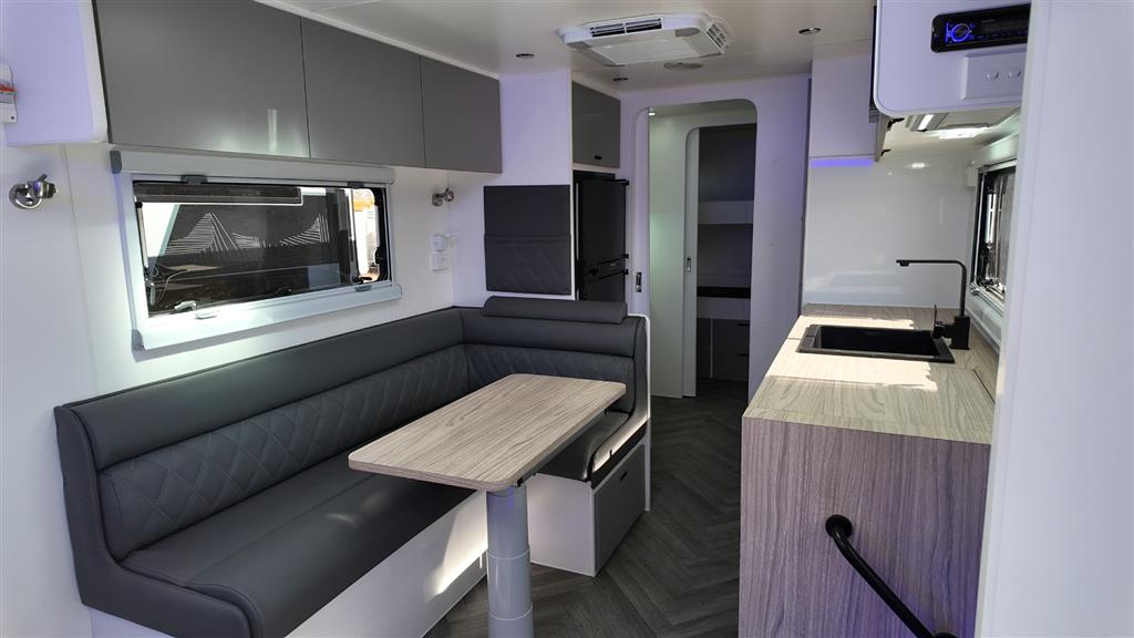 2025 HURRICANE FAMILY TUFF RIDER CARAVAN 23.6
