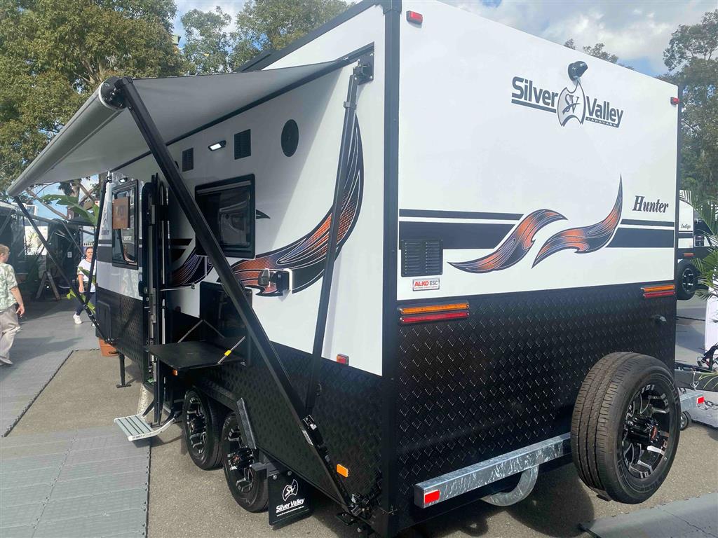 2026 SILVER VALLEY CARAVANS HUNTER CARAVAN