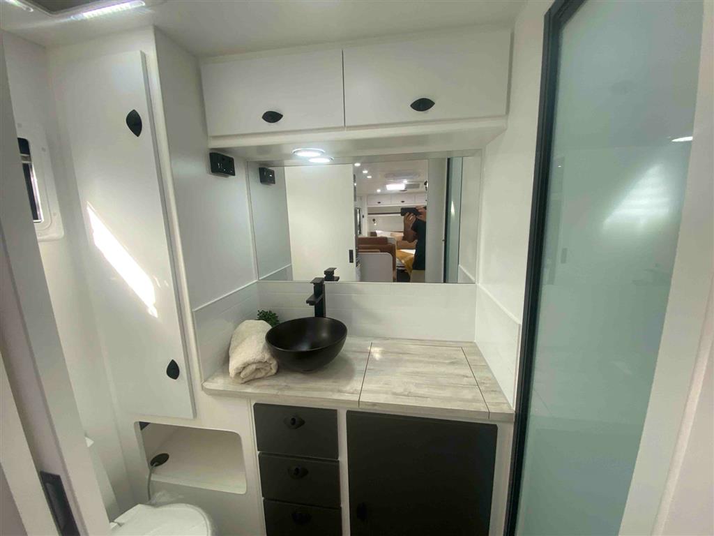 2026 SILVER VALLEY CARAVANS YARRA CARAVAN