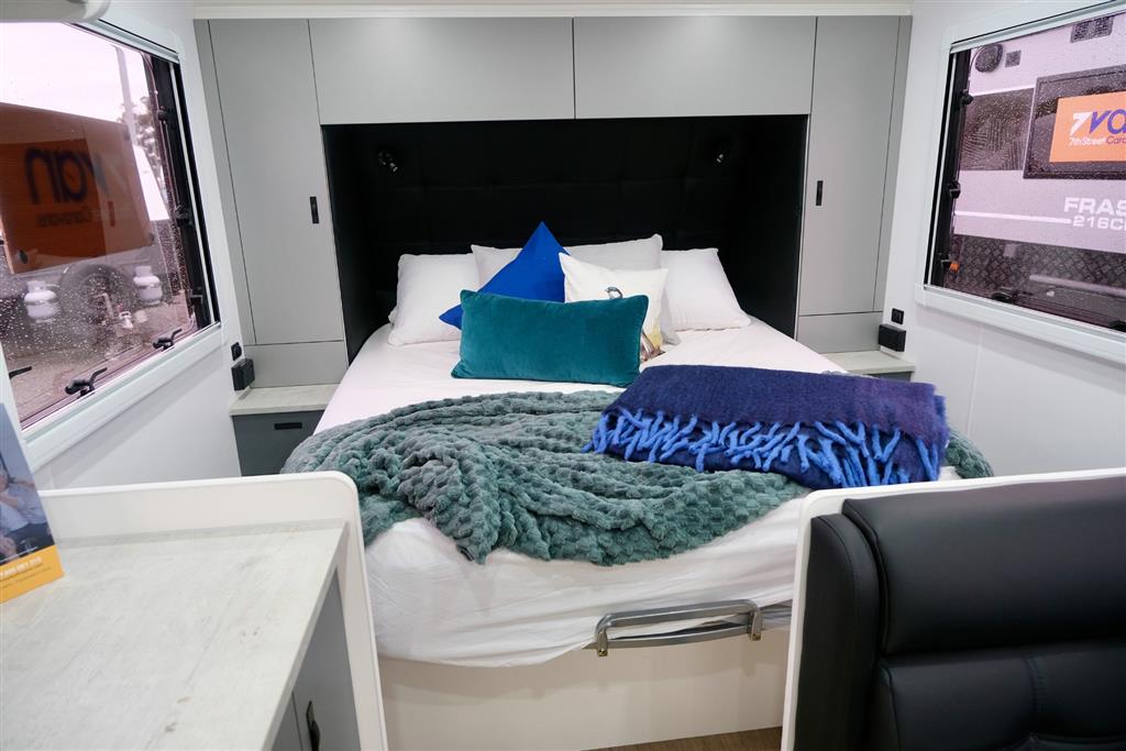 2025 RETREAT BRIBIE X 199R CARAVAN 19.9
