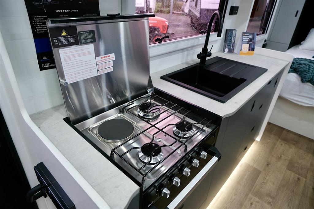 2025 RETREAT BRIBIE X 199R CARAVAN 19.9