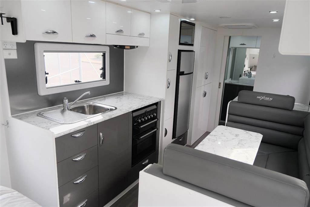 2020 NEXTGEN STREAMLINE CARAVAN
