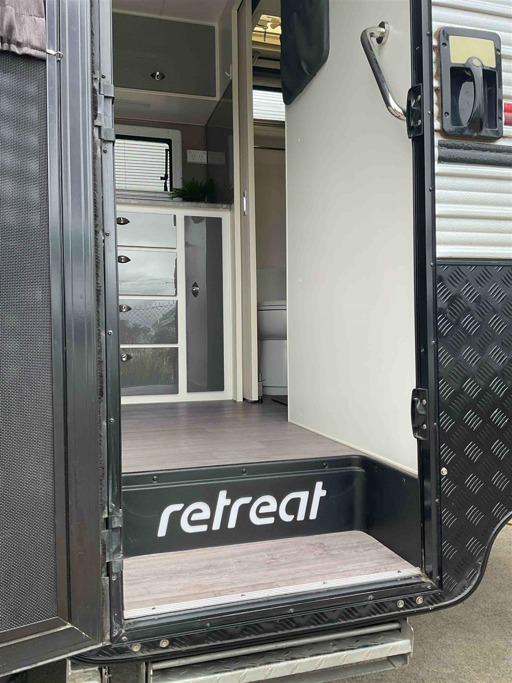 2017 RETREAT FRASER Caravan